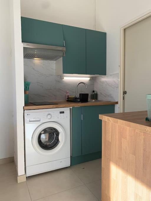 Maisonnette Dans Belle Residence Saint-Vallier-de-Thiey Buitenkant foto