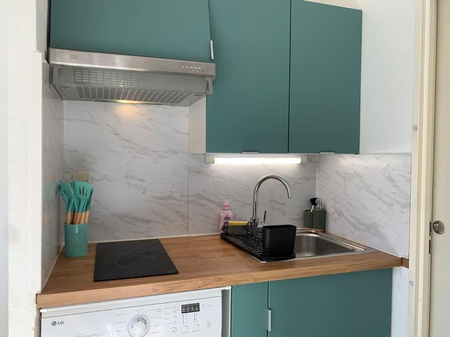 Maisonnette Dans Belle Residence Saint-Vallier-de-Thiey Buitenkant foto